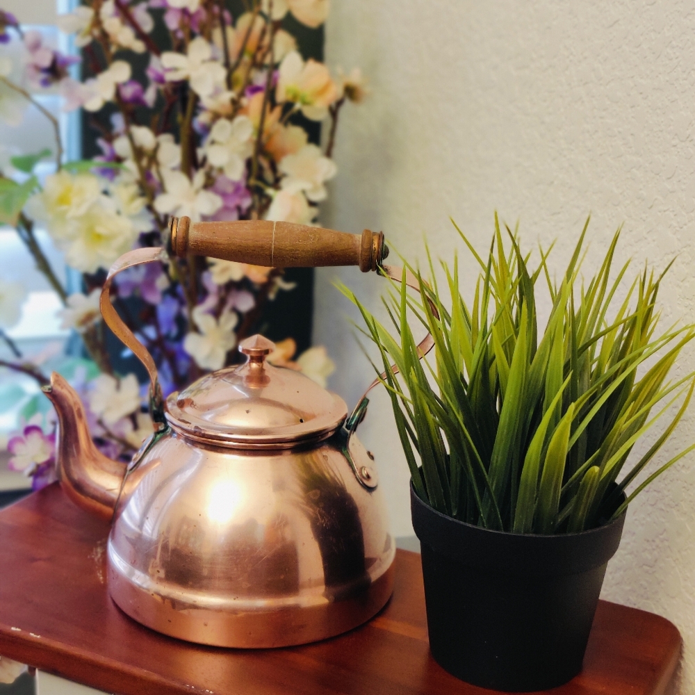 VTG Copper Tea Kettle, Made in Portugal, Wooden Handle, 7.5" Farmhouse Kitchen